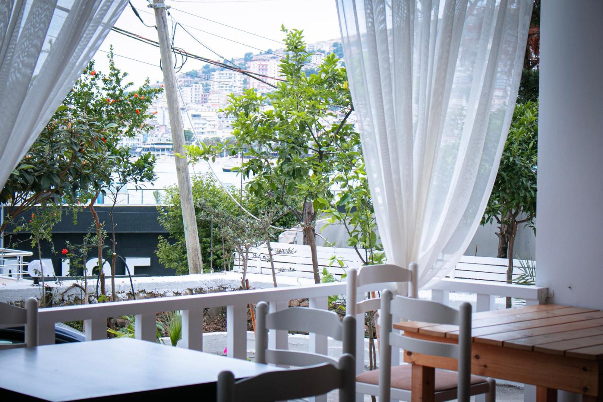 Hotel Fron Sarande Exterior photo