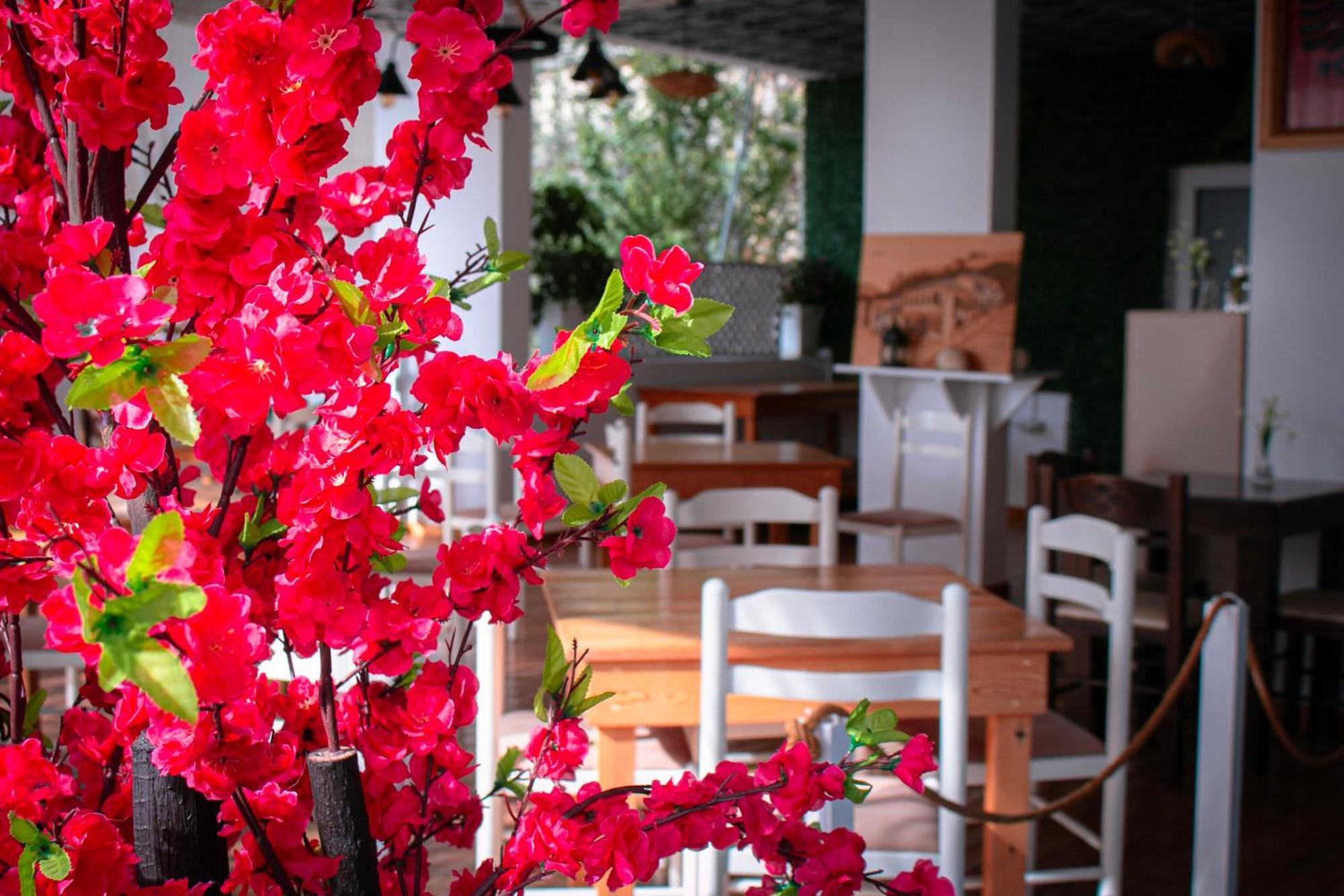 Hotel Fron Sarande Exterior photo